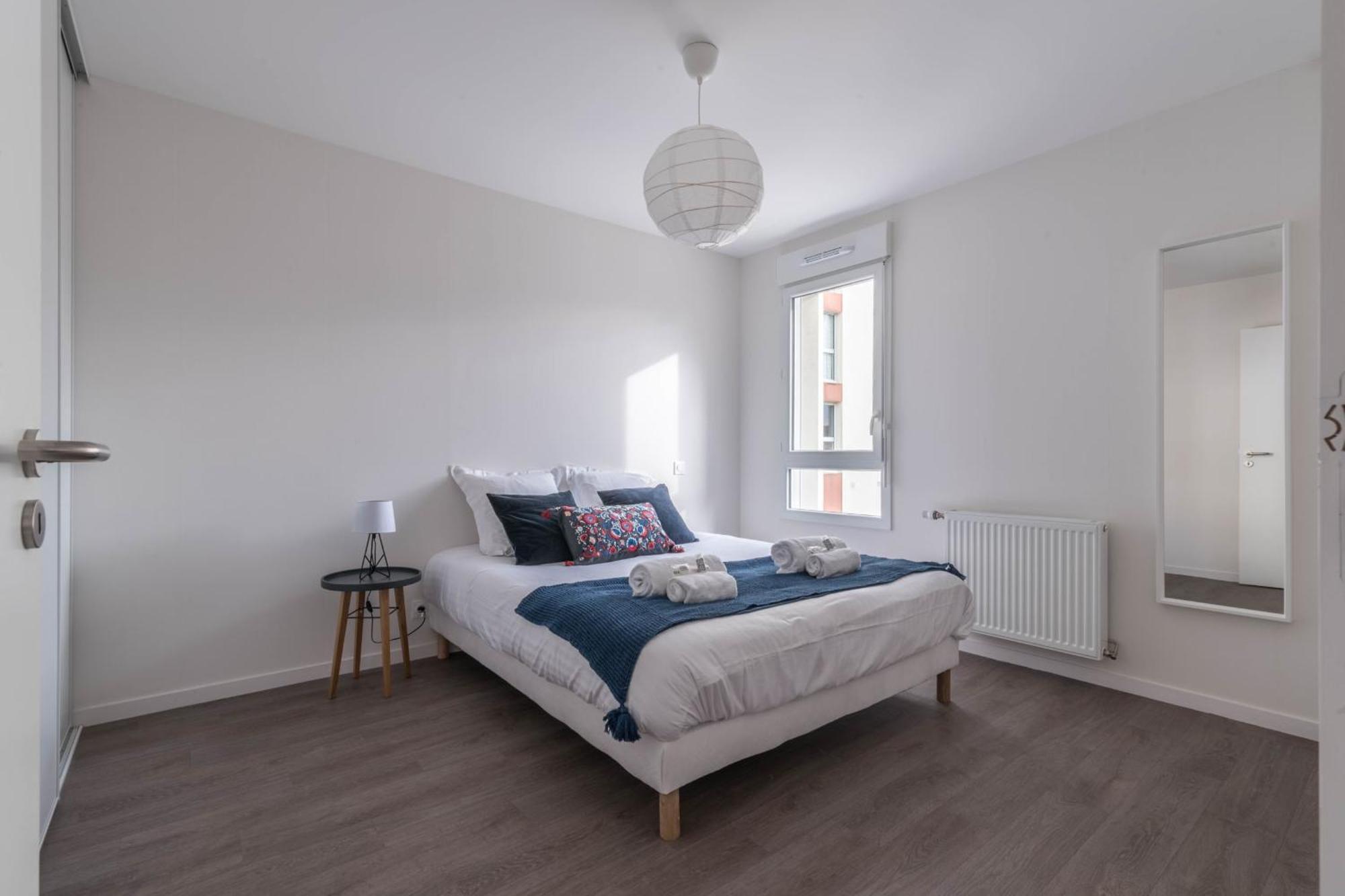 Ferienwohnung Theo - T2 Proche Gare Le Mans Exterior foto